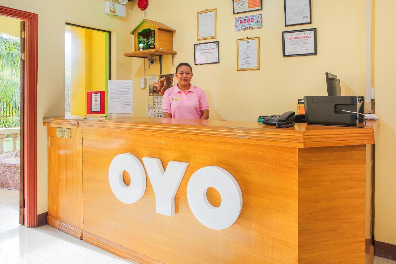 Oyo 422 Villa Emilia Pension House 팡라오 외부 사진