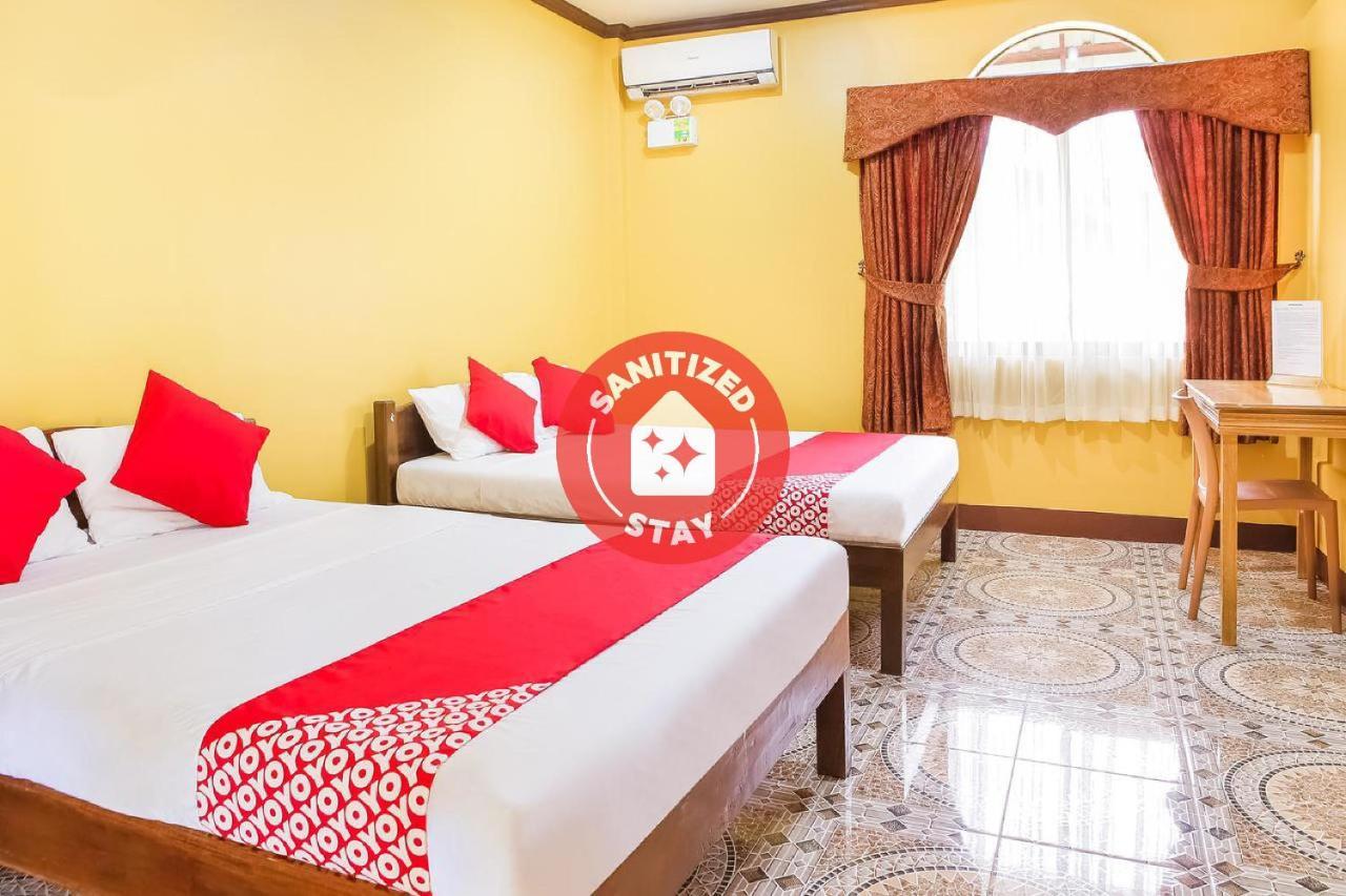 Oyo 422 Villa Emilia Pension House 팡라오 외부 사진