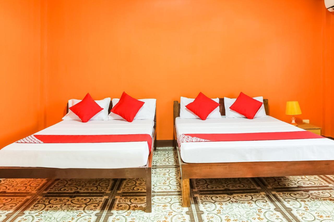Oyo 422 Villa Emilia Pension House 팡라오 외부 사진
